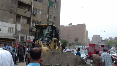 حملة أمنية لإزالة الإشغالات في المنطقة الأثرية بالهرم