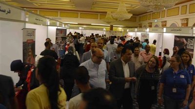 السفارة الأمريكية تنظم معرضًا لتوفير 1500 فرصة عمل لشباب الأقصر