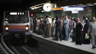 وزير النقل: المترو يقدم خدمة لأكثر من 2 مليون مواطن يوميا