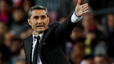 فالفيردي يعلن قائمة برشلونة لموقعة أتلتيكو مدريد غدًا