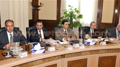 «محلب»: لست راضيًا عن مستوى النظافة بالمحافظات