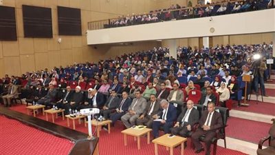 ختام فاعليات المنتدى الأول لشباب الوادي الجديد (صور)