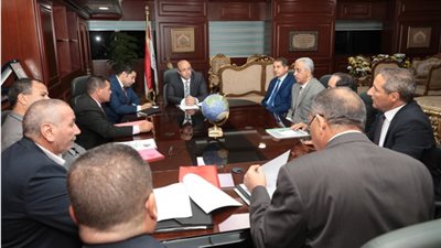 محافظ بني سويف الجديد لرؤساء المدن: 