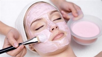 ماسك الفراولة والبيض لبشرة أكثر جمالا