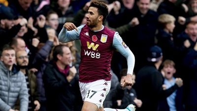 تريزيجيه والمحمدي على مقاعد بدلاء أستون فيلا أمام مان يونايتد