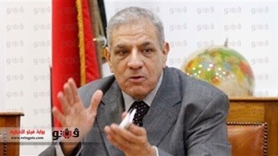 وزير الإسكان: 