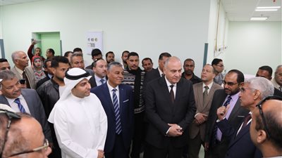 محافظ قنا ورئيس جامعة جنوب الوادي يفتتحان مستشفى مرزوق عبد الوهاب