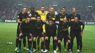 إنترميلان يفوز على سبال ويتصدر الدوري الإيطالي