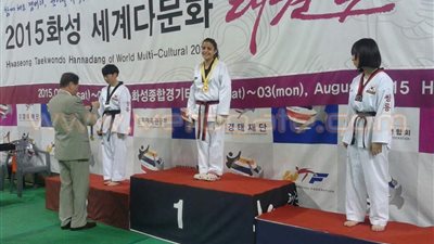 لاعبة «الشمس» تحقق ذهبية بطولة كوريا لـ «التايكوندو»