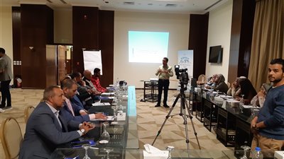 نقابة الأخشاب تعقد ورشة عمل بالإسكندرية حول بناء قدرات العمال المهاجرين