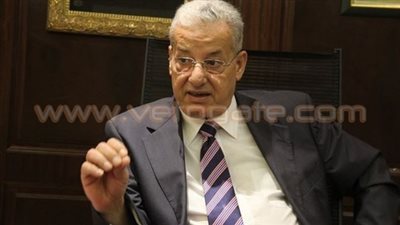 «المقاولون العرب» تشارك في تنفيذ شبكة الطرق القومية بـ500 كيلو متر