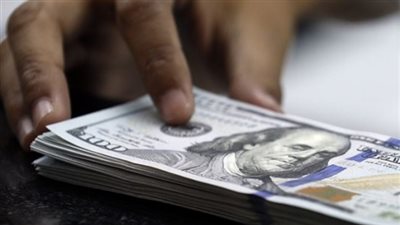 إحباط تهريب نقد أجنبي بحوزة مسافر متجه إلى موسكو بمطار القاهرة