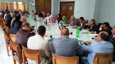 ضبط ٧٤ محل مبيدات غير مرخص بالبحيرة