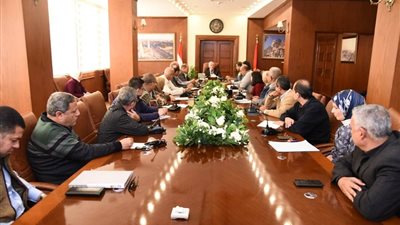 محافظ بورسعيد: يجب التكامل بين مديري الإدارات التعليمية والمدارس