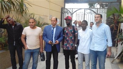 بالصور.. الزمالك يحصل على توقيع عبدالله سيسيه رسميًا