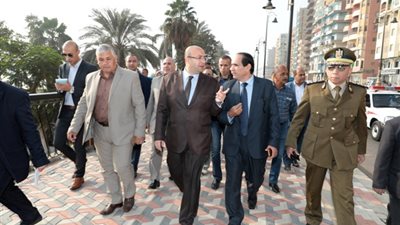 محافظ بني سويف: استكمال المشروعات الجاري تنفيذها على رأس أولوياتي (صور)