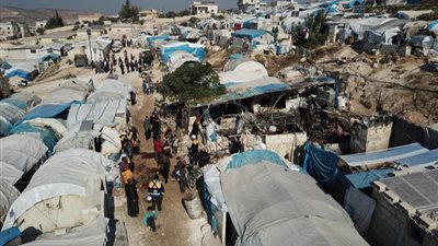 روسيا تنفي قصف مخيمات النازحين بسوريا