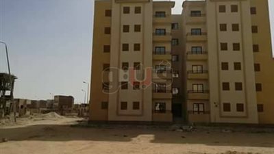 بلاغ ضد وزير الإسكان بسبب التخصيص بـ