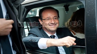 أولاند يصل إلى الكونغو لحضور القمة الفرانكفونية