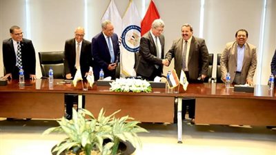 بتروجت توقع عقد تنفيذ مشروع تطوير معمل تكرير النصر للبترول بقيمة ٤٥٥ مليون جنيه (صور)