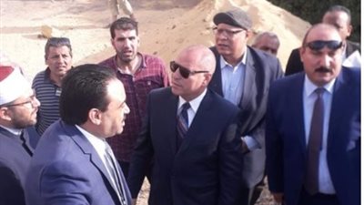 نائب محافظ القاهرة يتفقد نفق 