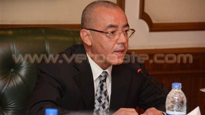 وزير الطيران يناشد الأمن التعامل مع الأزمات خلال حفل قناة السويس