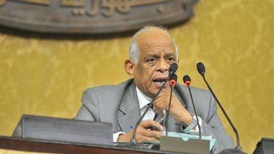 عبد العال يحيل مشروع قانون بضم العاملين بالصناديق الخاصة للموازنة العامة