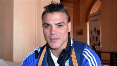 حبس عمرو زكي سنتين بتهمة تبديد مستحقات مطلقته