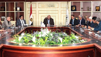 محافظ بني سويف: متابعة تنفيذ مشروع كوبري مزلقان المديرية على 