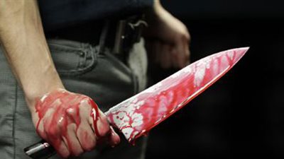 «ليلة الدم العائلي في المحافظات».. تاجر يشعل النيران في أولاده.. وصاحب كوافير يقتل زوجته لشكه في سلوكها.. ربة منزل تخنق طفلتيها بسبب خلافات أسرية.. وفتاة تطلق النار على نفسها لرفضها الزواج م