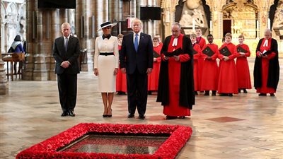 ترامب يتبرأ من 