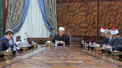 شيخ الأزهر: مهتمون بتوفير التغطية التأمينية لجميع طلابنا