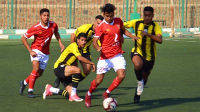 الأهلي ٢٠٠٠ يهزم المقاولون بهدف في دوري القاهرة