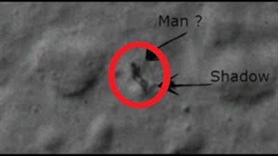 بالفيديو.. «جوجل» تكشف عن مخلوقات فضائية بسطح القمر