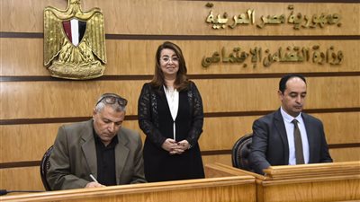 وزيرة التضامن: قضية تنظيم الأسرة التحدي الأكبر أمام المجتمع المدني