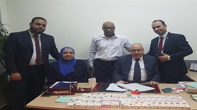 ضبط راكب حاول استخدام منتجات الأسواق الحرة لتهريب مخدرات بمطار القاهرة