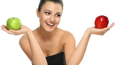 ثلاث تفاحات يوميًا تخلصك من الدهون والوزن الزائد