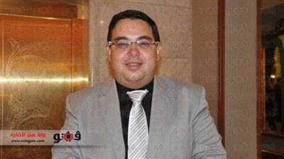 عادل: محاكمة المعزول تزيد من نشاط البورصة