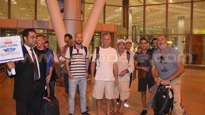 بالصور.. ممثل الرئيس الكوستاريكي يصل مطار القاهرة للمشاركة في افتتاح القناة