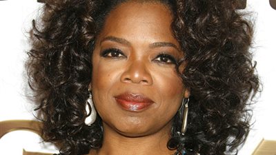 مزاد لمقتنيات أوبرا وينفري يحقق 600 ألف دولار