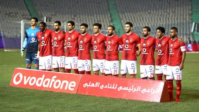 الأهلي يرتدي زيه التقليدي أمام كامبالا الأوغندي