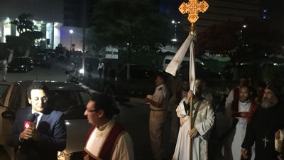 الأقباط يستقبلون رفات شهداء ليبيا بـ«زفة» في المطار