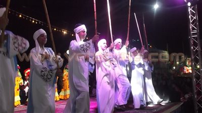 بالفيديو والصور.. عروض فنية احتفالا بافتتاح القناة الجديدة في أسيوط