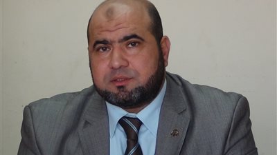 محام يطالب بمنح النيابة الإدارية سلطة فصل موظفي الإخوان من الخدمة