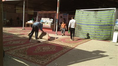 «أهلا رمضان» يتحايل على محافظ الدقهلية بسجاد «شو» وأسعار وهمية (صور)