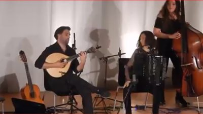 يسرا الهوارى تبدع بـ«أكورديونالي» في ألمانيا بـ«بس كله يهون» (فيديو)