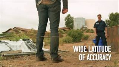 الشرطة الأمريكية تبدأ استخدام معدات «الرجل الوطواط» (فيديو)