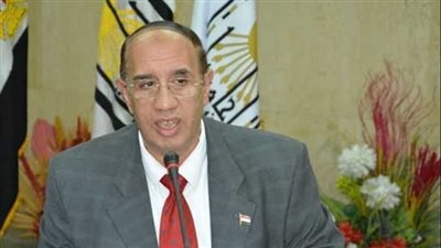 مجلس جامعة أسيوط يوافق على منح 27 درجة ماجستير ودكتوراة