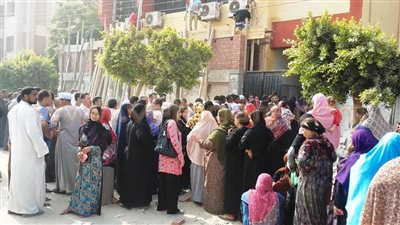 محافظ بني سويف يشدد على إضافة المواليد الجدد ببطاقة التموين