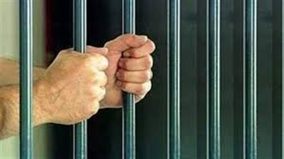 أُخلِي سبيله بقضية مخدرات ليثأر لشرفه بقتل عشيق زوجته بـ7 طعنات